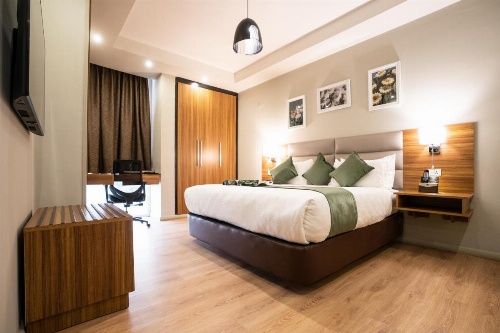 Monarch Hotel image 20